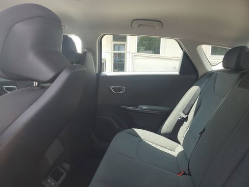 Used 2025 Kia K4 FWD image 12