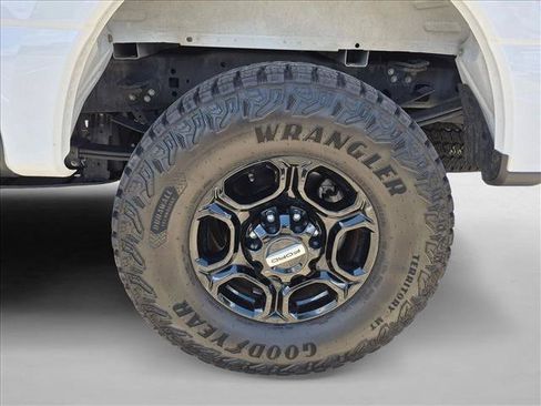Used 2024 Ford F250 XL w/ STX Appearance Package AWD/4WD image 8