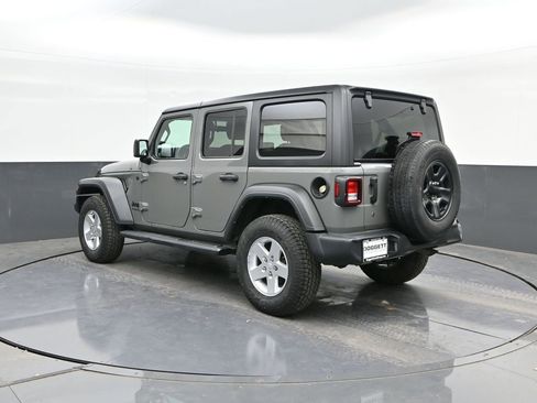 Used 2022 Jeep Wrangler Unlimited Sport AWD/4WD image 5
