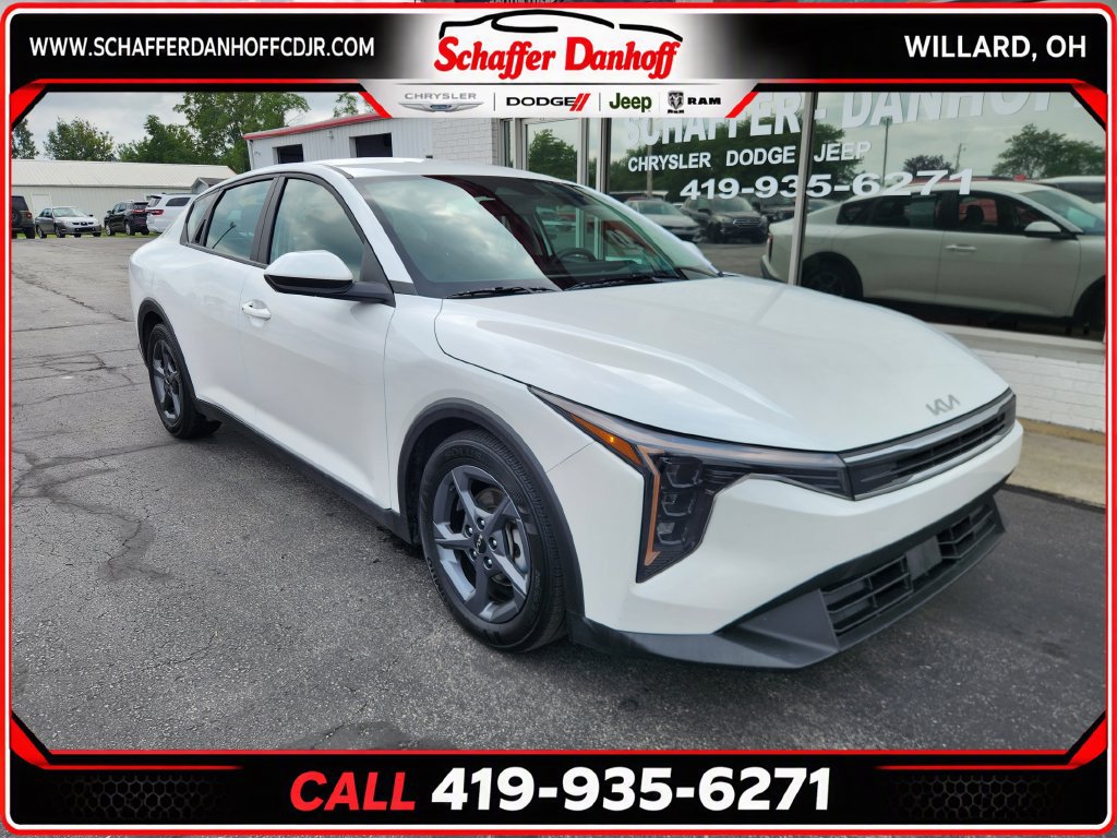 Used 2025 Kia K4 FWD image 1