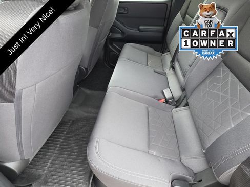 Used 2026 Nissan Frontier SV w/ All-Weather Content Package RWD image 9