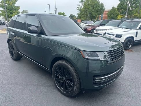 Used 2025 Land Rover Range Rover SE AWD/4WD image 7