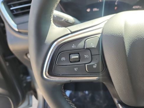 Certified 2024 Buick Encore GX Preferred w/ Comfort Package FWD image 23