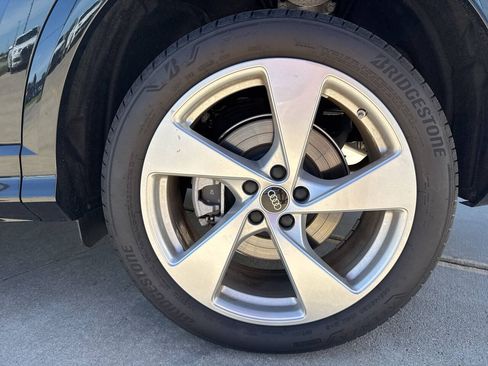 Used 2025 Audi Q5 Premium Plus w/ Premium Plus AWD/4WD image 5