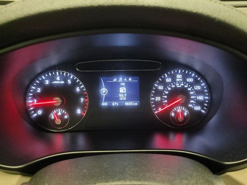 Used 2018 Kia Sorento FWD image 23