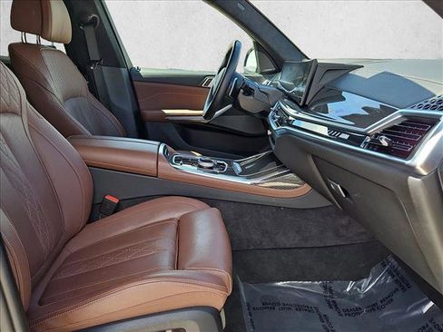 Used 2026 BMW X7 M60i AWD/4WD image 23