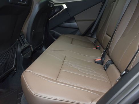 Used 2025 BMW X3 xDrive30i w/ Premium Package image 16