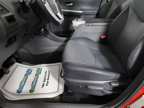 Used 2014 Toyota Prius V Three image 13