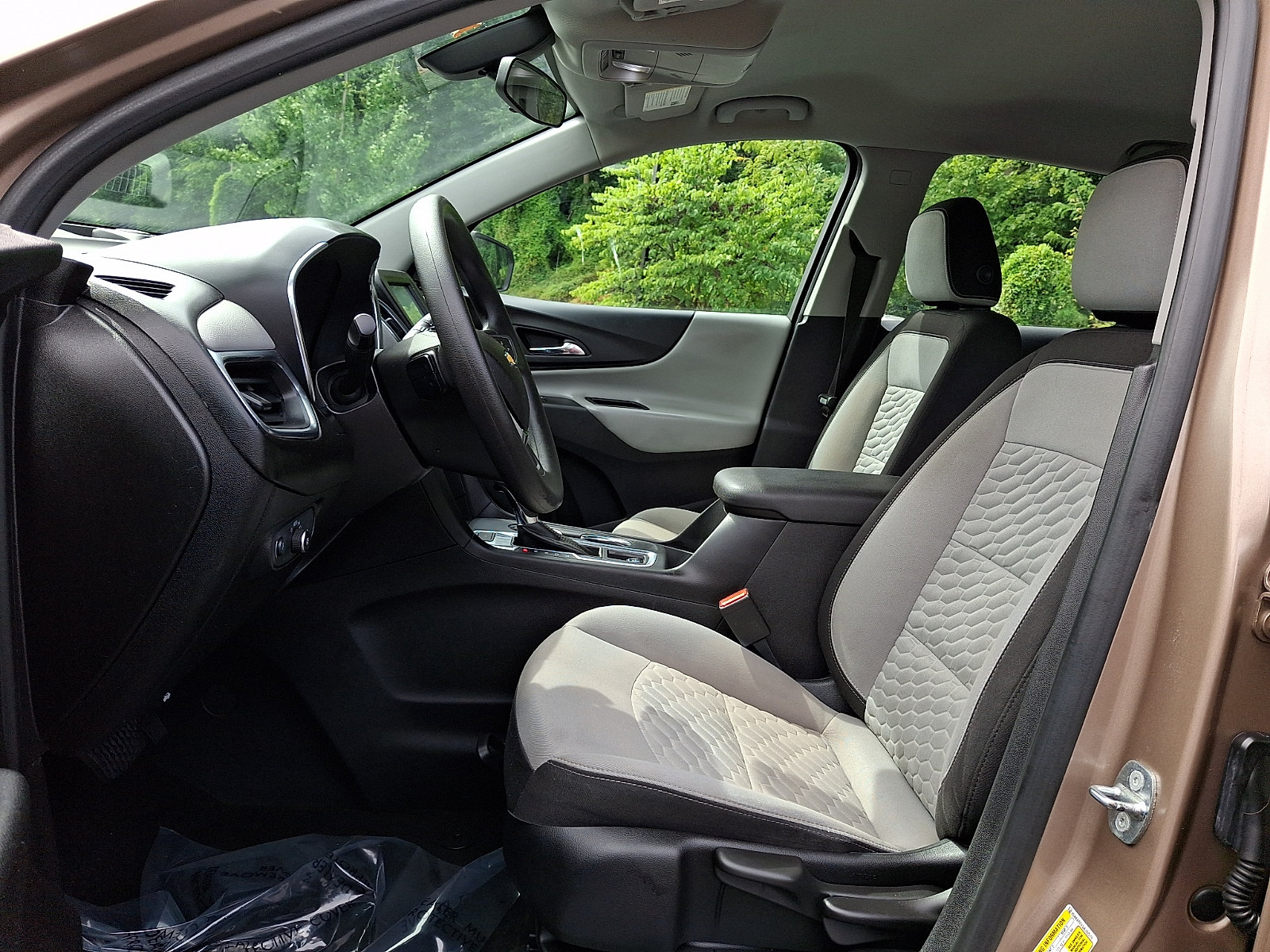 Used 2018 Chevrolet Equinox LS AWD/4WD image 14