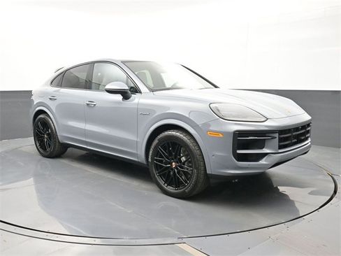 New 2026 Porsche Cayenne E-Hybrid Coupe image 25