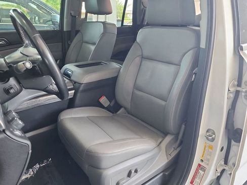 Certified 2019 Chevrolet Tahoe LT w/ Luxury Package AWD/4WD image 20