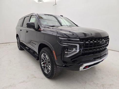 New 2025 Chevrolet Suburban Z71 w/ Z71 Off-Road Package image 39