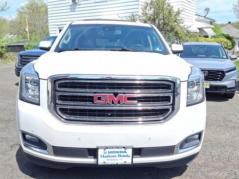 Used 2018 GMC Yukon XL SLT w/ Open Road Package AWD/4WD image 5
