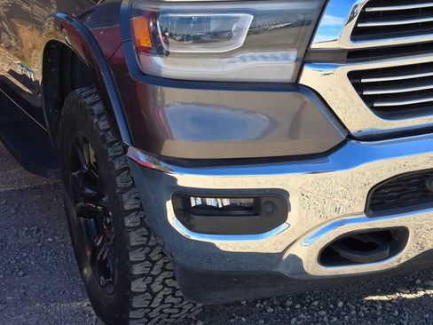 Used 2019 RAM 1500 Laramie AWD/4WD image 4
