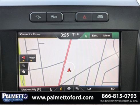 Used 2015 Ford F150 Platinum w/ Equipment Group 701A Luxury image 20