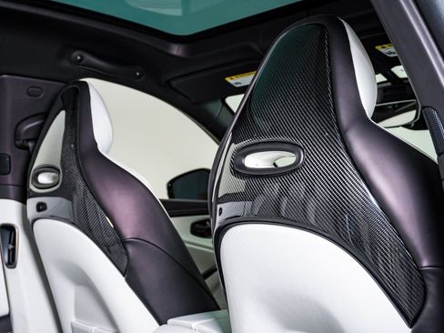 Used 2022 Aston Martin DBX image 20