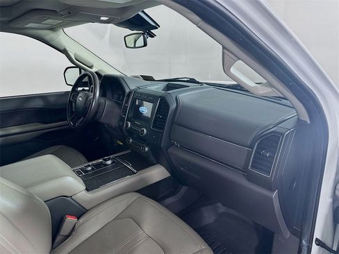 Used 2021 Ford Expedition Limited image 32