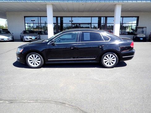 Used 2013 Volkswagen Passat 2.5 SEL Premium image 2