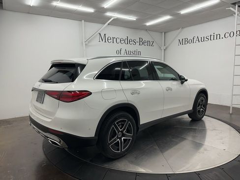 Used 2026 Mercedes-Benz GLC 300 image 7