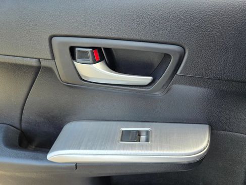Used 2013 Toyota Camry SE w/ Convenience Pkg FWD image 18