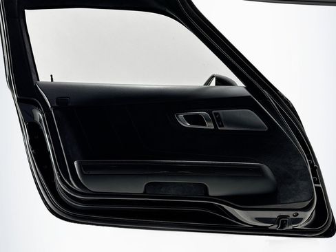 Used 2014 Mercedes-Benz SLS AMG GT Coupe image 25