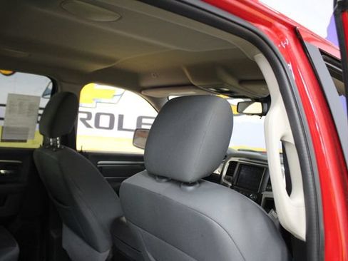 Used 2019 RAM 1500 Warlock AWD/4WD image 10