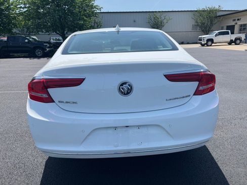 Used 2018 Buick LaCrosse Essence image 4