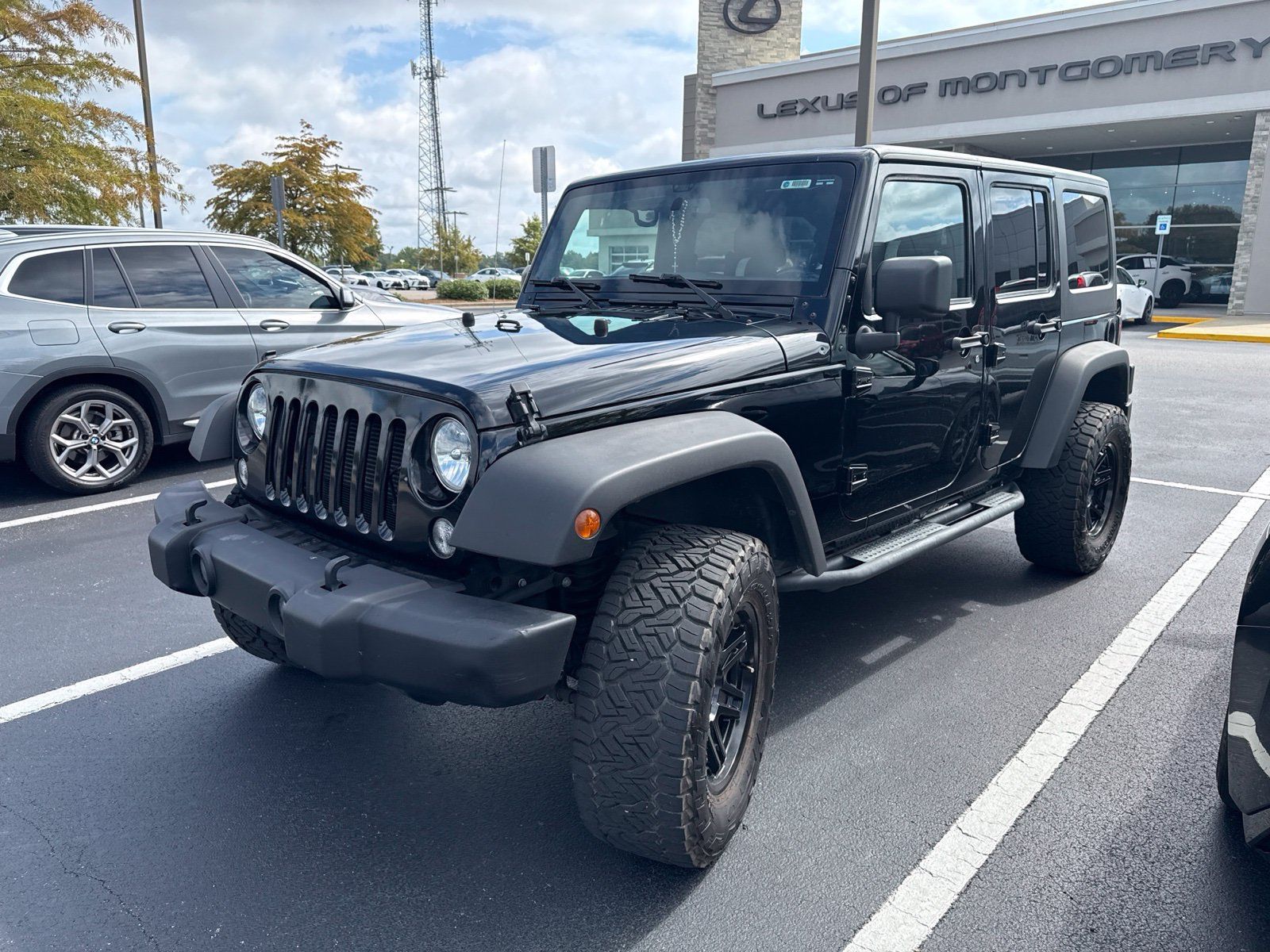 Used 2015 Jeep Wrangler Unlimited Sport w/ Quick Order Package 24S AWD/4WD image 3