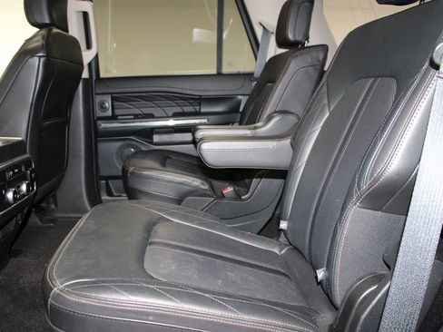 Used 2021 Ford Expedition Platinum image 19
