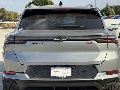 New 2026 Chevrolet Equinox EV RS image 9