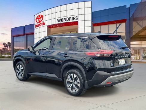 Used 2023 Nissan Rogue SV FWD image 5