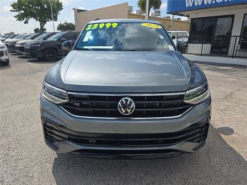 Used 2024 Volkswagen Tiguan SE R-Line FWD image 2