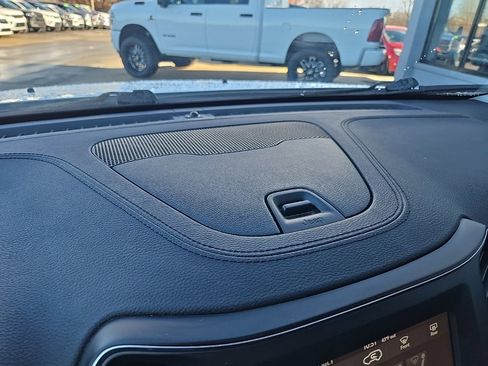 Used 2021 Jeep Cherokee Latitude image 46