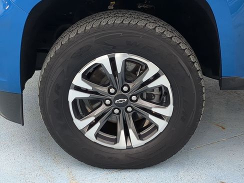 Used 2022 Chevrolet Colorado Z71 w/ Safety Package image 12