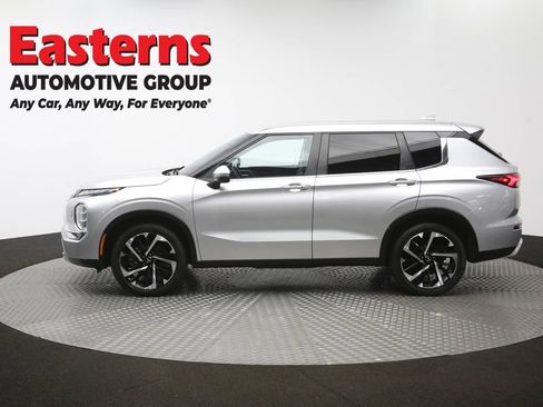 Used 2023 Mitsubishi Outlander SE AWD/4WD image 58