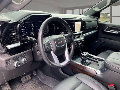 Used 2023 GMC Sierra 1500 SLT w/ SLT Premium Package AWD/4WD image 18