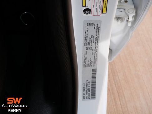 Used 2024 RAM 1500 Laramie image 31