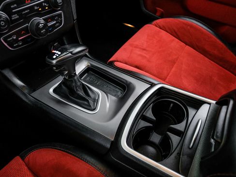Used 2022 Dodge Charger Scat Pack w/ Dynamics Package RWD image 24