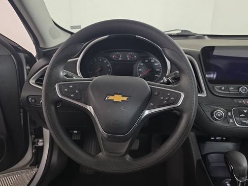 Certified 2021 Chevrolet Malibu LS FWD image 13