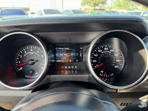 Used 2018 Ford Mustang GT Premium w/ GT Performance Package RWD image 13