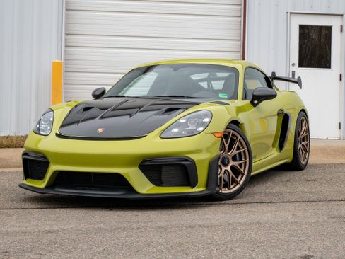 Used 2025 Porsche 718 Cayman GT4 RS image 1