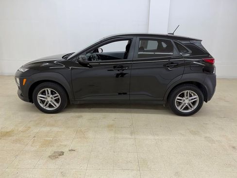 Used 2020 Hyundai Kona SE FWD image 2