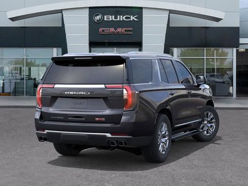Used 2026 GMC Yukon Denali w/ Sun & Power Step Package AWD/4WD image 4
