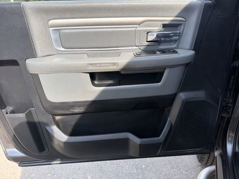 Used 2015 RAM 2500 SLT w/ Popular Equipment Group image 8