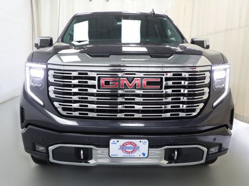 Used 2022 GMC Sierra 1500 Denali AWD/4WD image 17