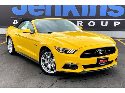 Used 2015 Ford Mustang GT Premium w/ Equipment Group 401A RWD image 2