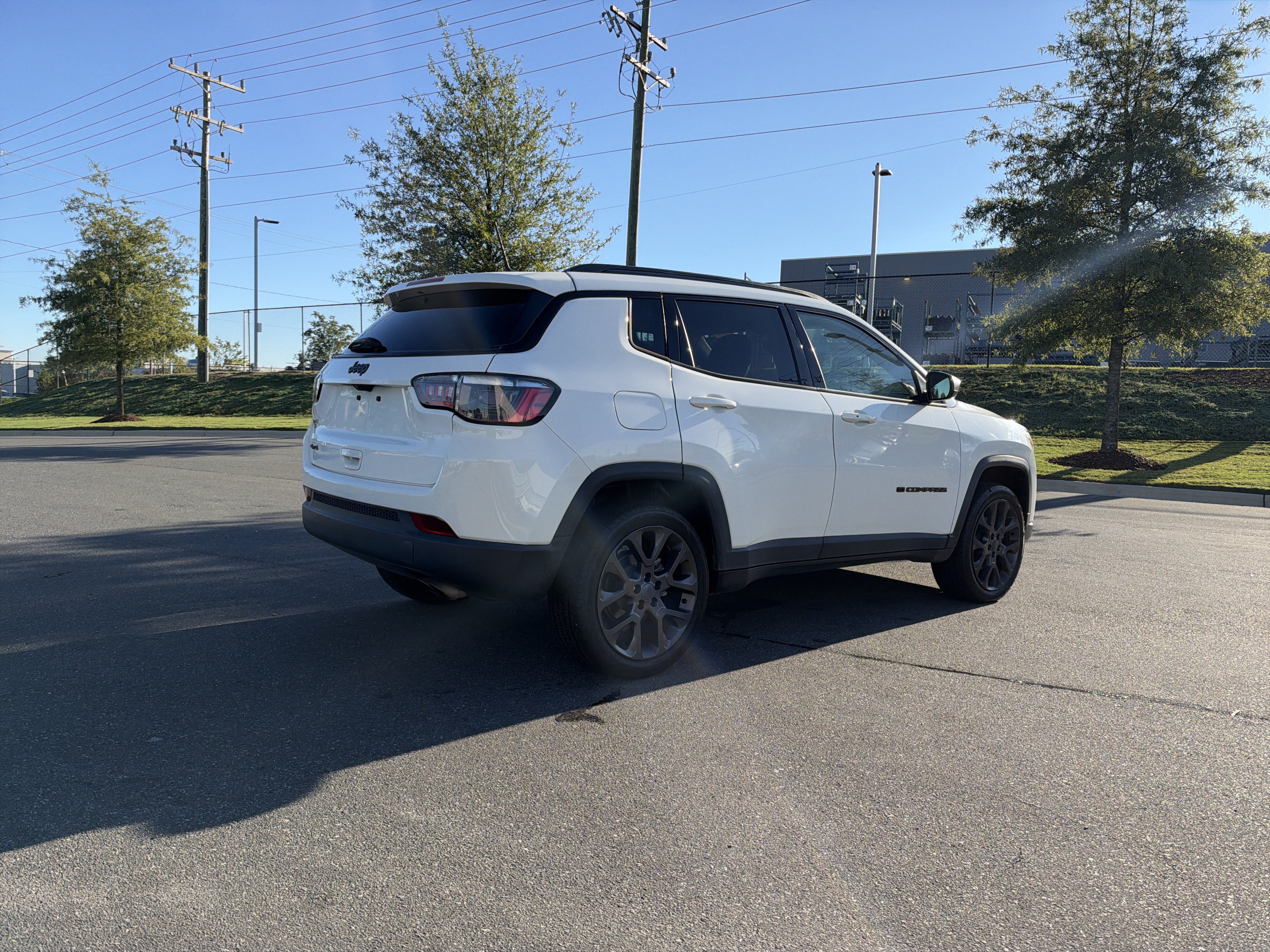 Used 2021 Jeep Compass Latitude AWD/4WD image 10