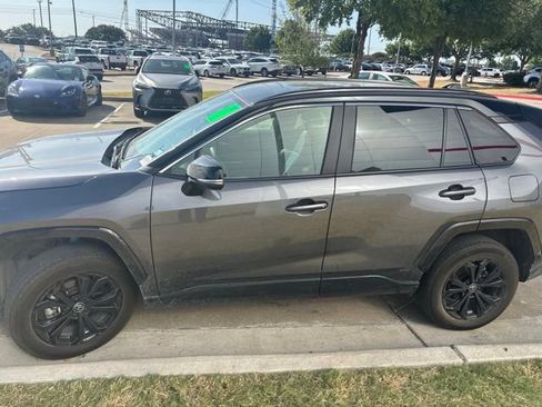 Used 2024 Toyota RAV4 XSE w/ Advanced Technology Package AWD/4WD image 5