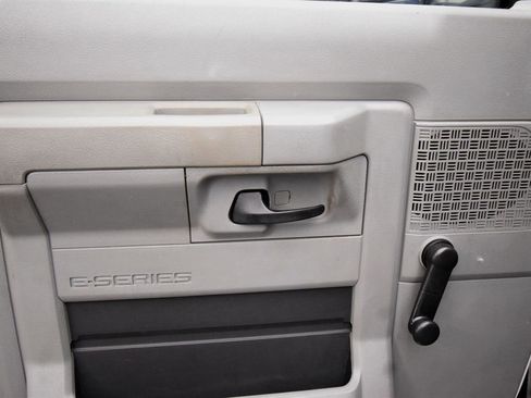 Used 2012 Ford E-350 and Econoline 350 Super Duty RWD image 20