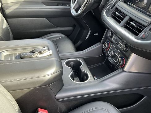 Used 2021 Chevrolet Tahoe LT image 17